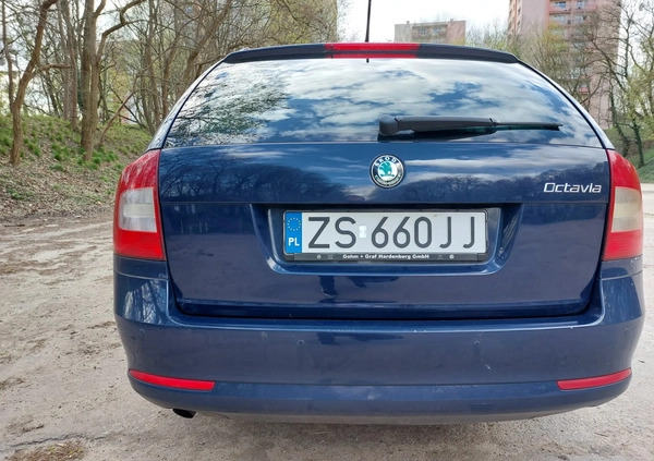 Skoda Octavia cena 16999 przebieg: 310300, rok produkcji 2012 z Szczecin małe 667